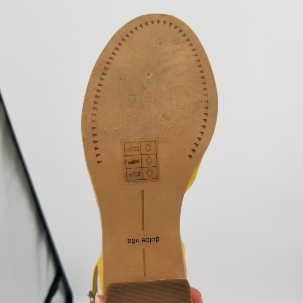 Dolce Vita Honey Suede Block Heel Sandals w/ Ankle Strap - Buttery Soft Sz. 6.5 - Picture 12 of 12
